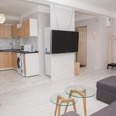 2 Rooms Luxury Apartment On Shkilna 34 Street Zaporizhia 外观 照片